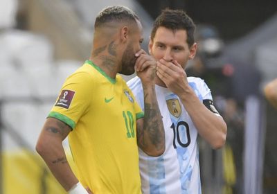 اشتباكات جماهيرية تؤجل انطلاق مباراة الأرجنتين والبرازيل