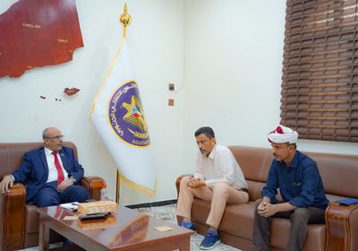 لتحسين الخدمات.. الكثيري يوجه "انتقالي أبين" بالتعاون مع السلطة المحلية