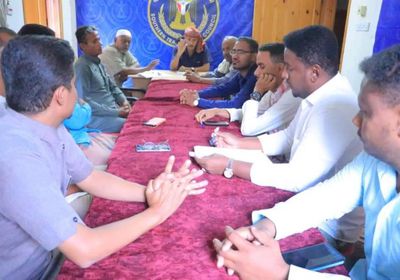 انتقالي سيئون: الرئيس الزُبيدي يصر على أولوية القضية الجنوبية بالمفاوضات