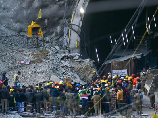 عائق جديد يفصل العمال العالقين في الهند عن الحرية