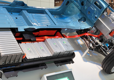 "جولدمان ساكس" يتوقع انخفاض أسعار بطاريات السيارات 40%