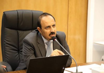 تحويل إيرادات حضرموت ومنفذ الوديعة إلى المحافظة للوفاء بالخدمات