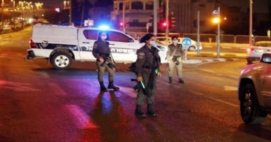 قوات الاحتلال تعتقل فلسطينيًا بمخيم العروب