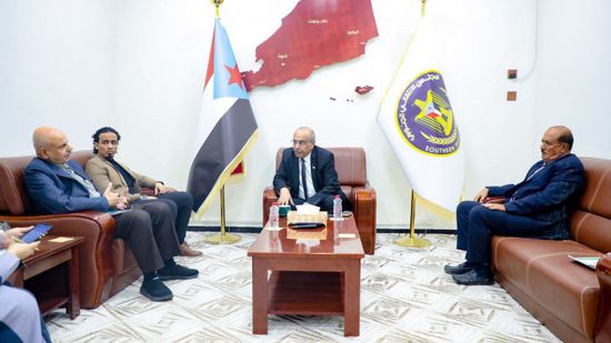 علي الكثيري يناقش البرنامج الاحتفالي بعيد الاستقلال في عدن