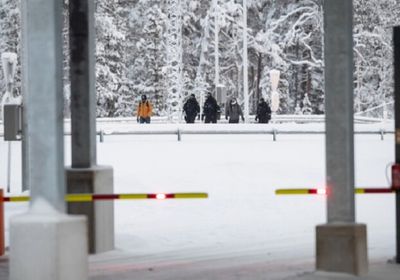 فنلندا: إغلاق جميع المعابر الحدودية مع روسيا