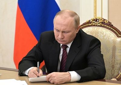 روسيا تدرس إلزام الأجانب الراغبين بدخول البلاد توقيع تعهد ولاء