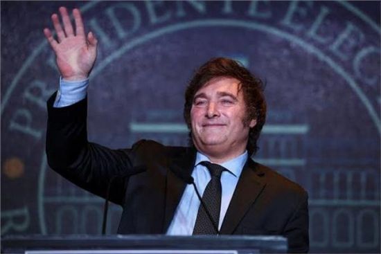 الرئيس الأرجنتيني المنتخب يزور أمريكا لبحث قضية الديون
