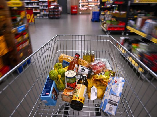 التضخم في ألمانيا يتراجع إلى أدنى مستوى في 5 أشهر