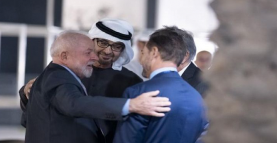 خلال COP28.. رئيس الإمارات يبحث مع نظيره البرازيلي تعزيز العلاقات الثنائية