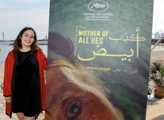 "كذب أبيض".. فيلم مغربي يحصد"النجمة الذهبية"