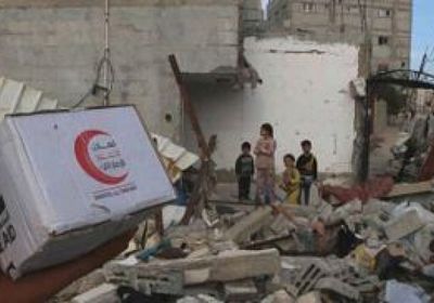 الهلال الأحمر الإماراتي يواصل توزيع المساعدات الإغاثية على أهالي غزة