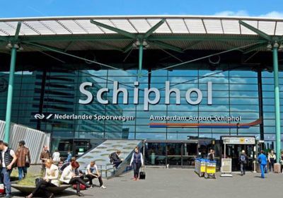 إلغاء عشرات الرحلات الجوية في مطار سخيبول الهولندي