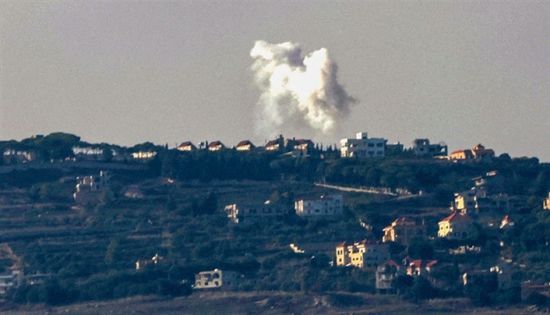 إسرائيل وحزب الله يتبادلان إطلاق نار على الحدود لليوم الثالث