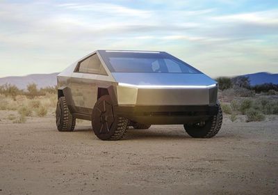 تسلا تعتزم إطلاق شاحنة "سايبرترك" وتتجه لقيمة سوقية تريليونية