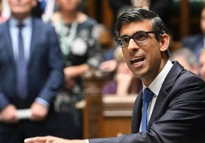 سوناك ملتزم بخفض أعداد المهاجرين بشكل كبير