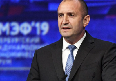 بعد مصادقة البرلمان.. الرئيس البلغاري يمنع نقل 100 مدرعة لأوكرانيا