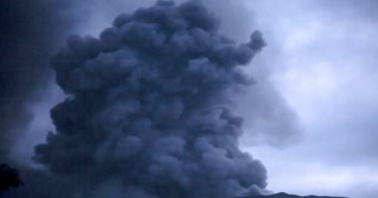 ارتفاع ضحايا ثوران بركان ميرابى فى إندونيسيا إلى 13 قتيلا