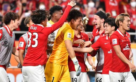 أوراوا حامل اللقب يودع دوري أبطال آسيا لكرة القدم