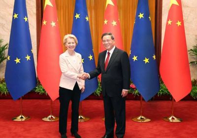 الرئيس الصيني يلتقي رئيسة المفوضية الأوروبية