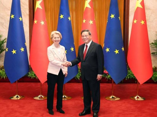 الرئيس الصيني يلتقي رئيسة المفوضية الأوروبية