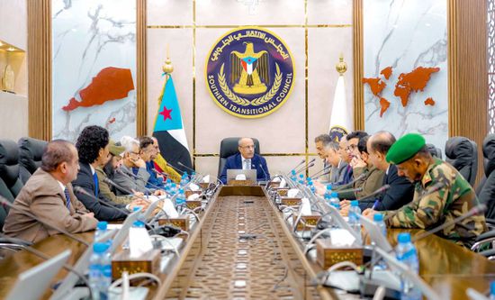 الانتقالي يثمن إصرار الرئيس الزُبيدي على الوفاء بتطلعات الجنوبيين