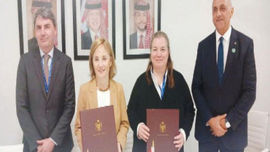 الأردن والاتحاد الأوروبي يوقعان اتفاقية قرض ومنحة لتحلية المياه