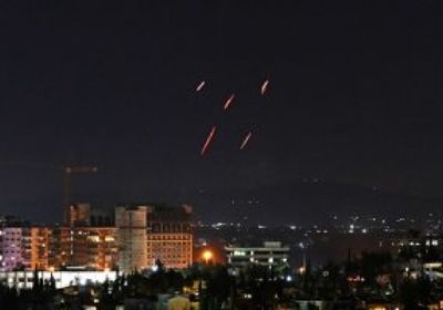 دفاعات الجيش السوري يسقط صواريخ إسرائيلية بدمشق