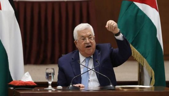 بعد تصريحاته عن المحرقة... الحصانة تنقذ أبو مازن من الملاحقة في ألمانيا