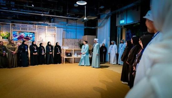 عبدالله بن زايد يزور جناح الإمارات في COP28