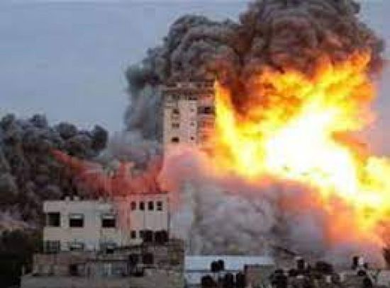 مقتل 13 فلسطينيًا بقصف إسرائيلي لمنزلين وسط رفح