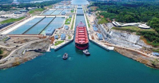 قناة بنما ترفع عدد السفن العابرة من يناير