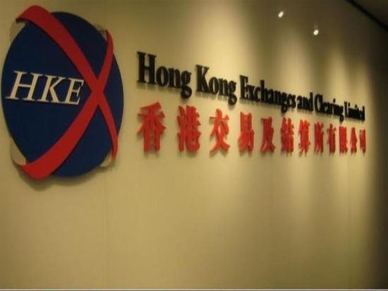 رئيس بورصة هونج كونج يستقيل من منصبه