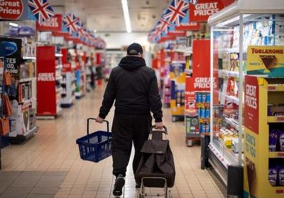 تباطؤ تضخم أسعار المستهلكين في بريطانيا إلى 3.9%