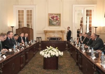 وزير الخارجية المصري يبحث مع نظيره البريطاني صفقة تبادل الأسرى