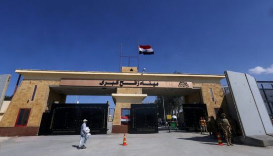 معبر رفح يستقبل 20 جريحا فلسطينيا للعلاج في مستشفياتها