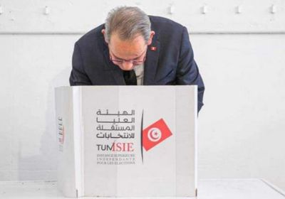 تونس: انتهاء التصويت في أول أيام انتخابات مجلس الجهات والأقاليم