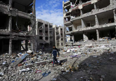 مجزرة جديدة.. مقتل 60 فلسطينيا إثر قصف إسرائيلي على مخيم وسط غزة