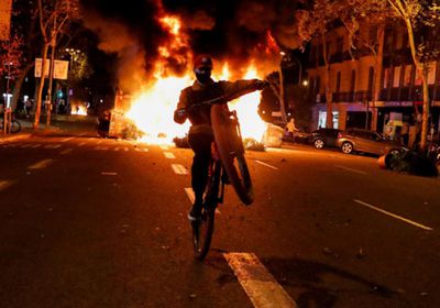 اشتباكات عنيفة اعتراضًا على نتائج الانتخابات بصربيا