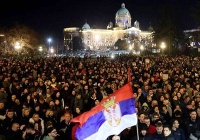 صدامات بالعاصمة الصربية بين الشرطة ومتظاهرين