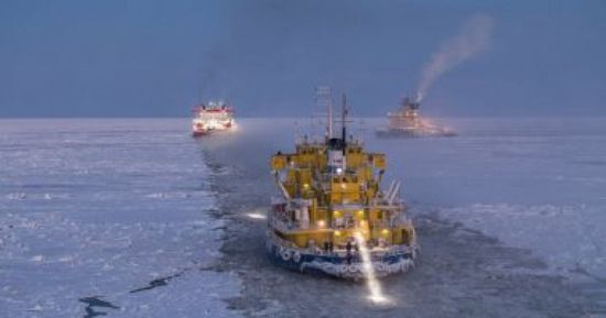 إخماد حريق شب بكاسحة جليد روسية تعمل بالطاقة النووية