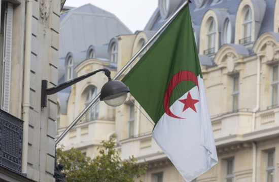 وزيرا الخارجية الجزائري والنيجر يبحثان التعاون الثنائي بين البلدين
