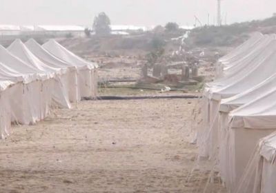 الهلال الأحمر المصري ينشئ مخيما إغاثيا في خان يونس