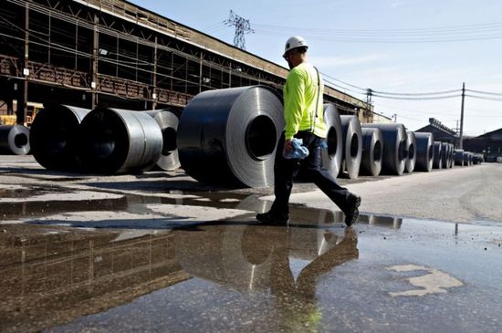 البيت الأبيض يطلب التدقيق بصفقة بيع "يو إس ستيل"