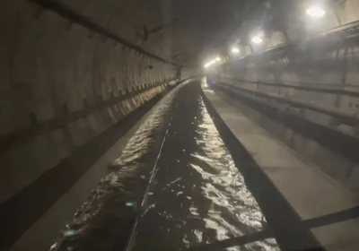 الفيضانات تشل حركة السكك الحديدية في لندن