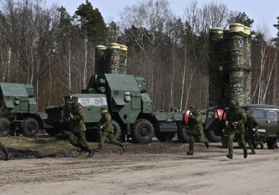 الدفاعات الروسية تعترض صواريخ بذخائر عنقودية أوكرانية فوق بيلغورود