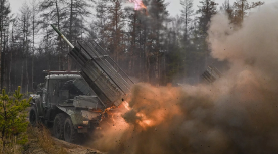 الجيش الروسي يستهدف مصنعا لإنتاج الطائرات المسيرة في خاركوف