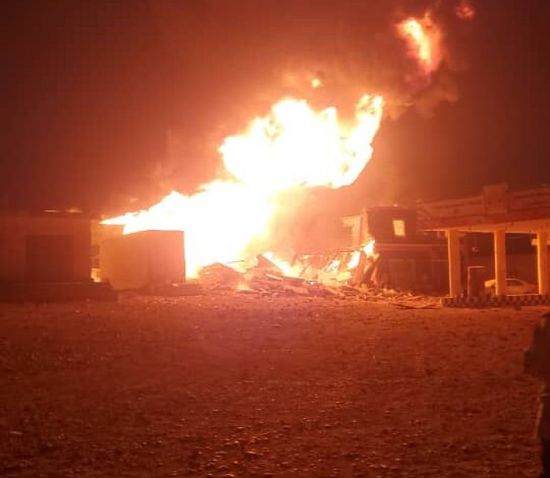 اندلاع حريق في محطة شركة النفط بمديرية قشن