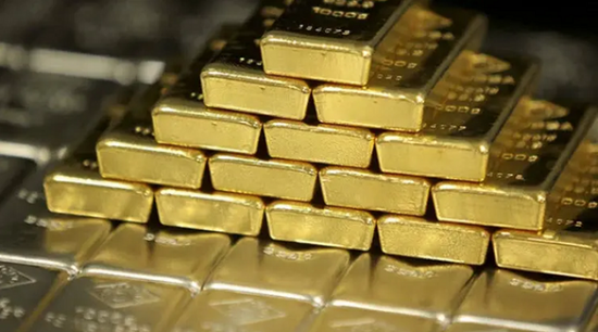 للتسليم الفوري.. ارتفاع أسعار الذهب عالميا 0.52%