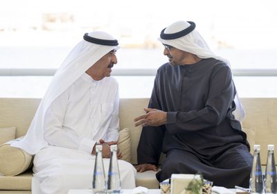 رئيس الإمارات يستقبل حاكما الفجيرة وأم القيوين في قصر البحر