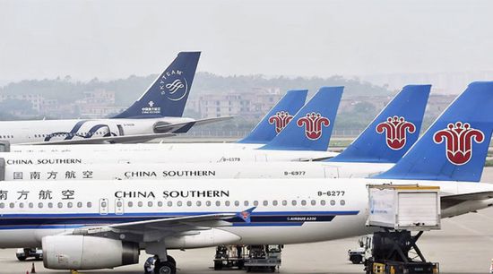 أسهم قطاع الطيران الصيني تتراجع مع تدهور الأداء